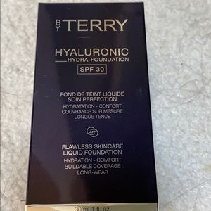 By Terry Hyaluronic  SPF 30 300N